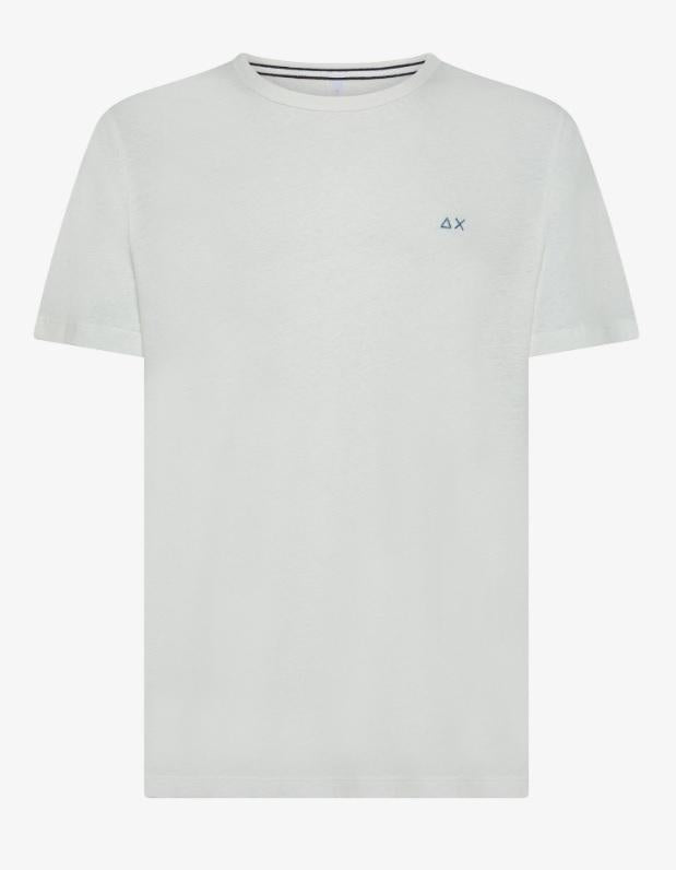 Art t35132: t-shirt jersey in lino con logo ricamato sul petto, girocollo, manica corta bianco panna uomo
