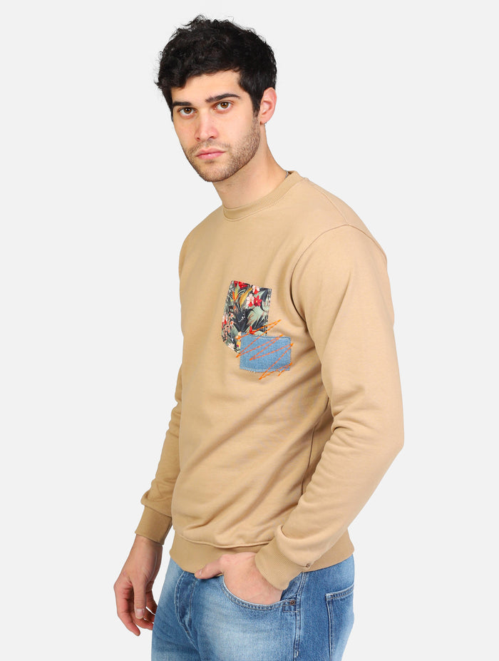 art. fugpresab: felpa girocollo premium con taschino disegnato cucito