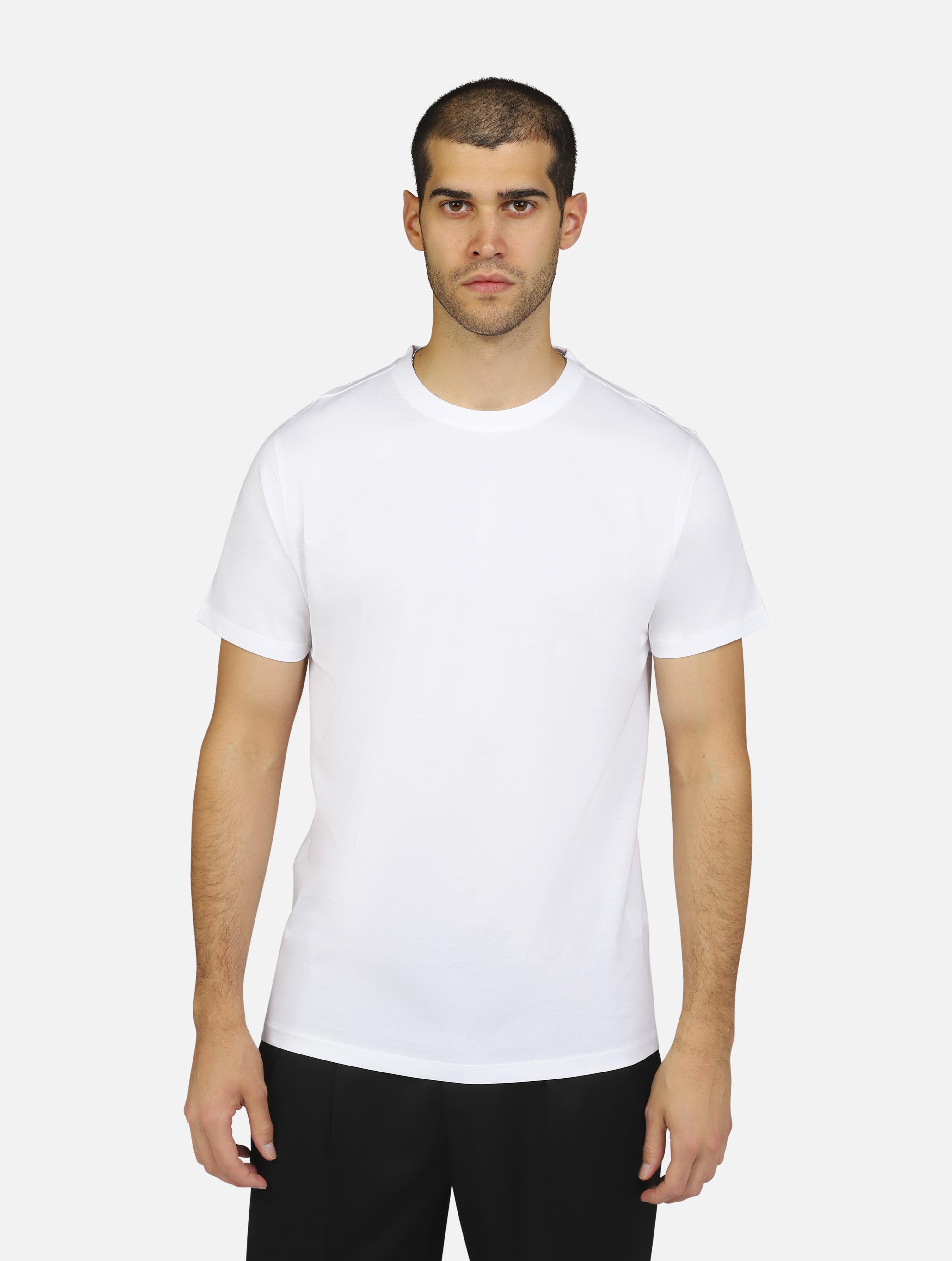 T-shirt outfit  white uomo