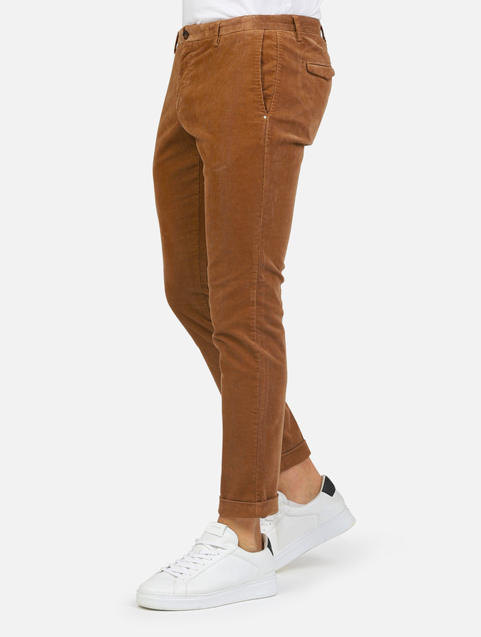 pantalone chinos di velluto