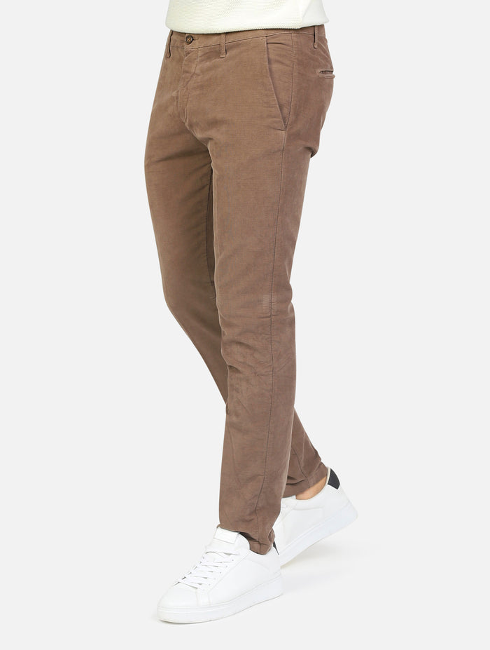 pantalone classico tasche a taglio e chiusura zip