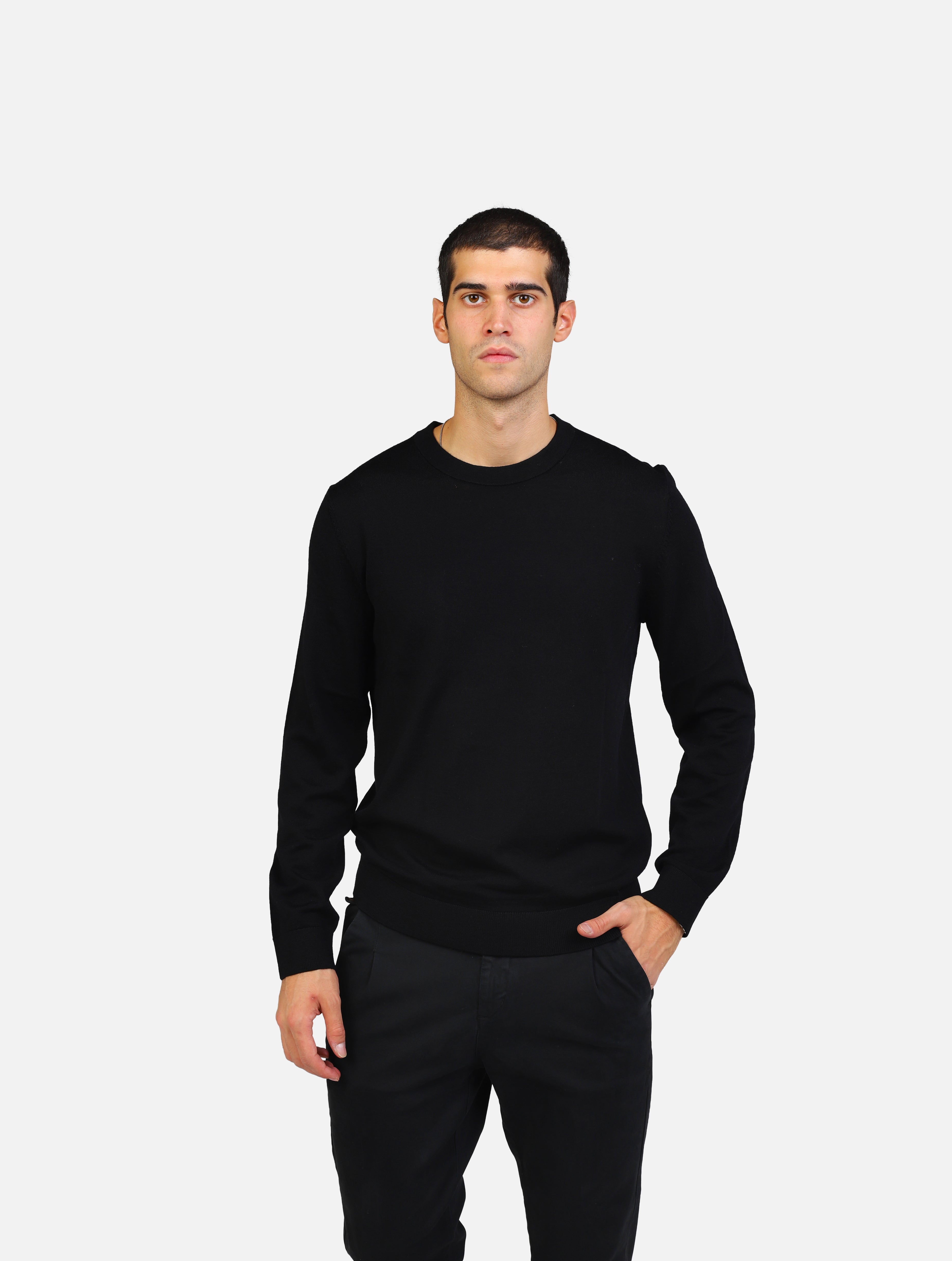 Maglia girocollo classica in pura lana merino nero uomo 