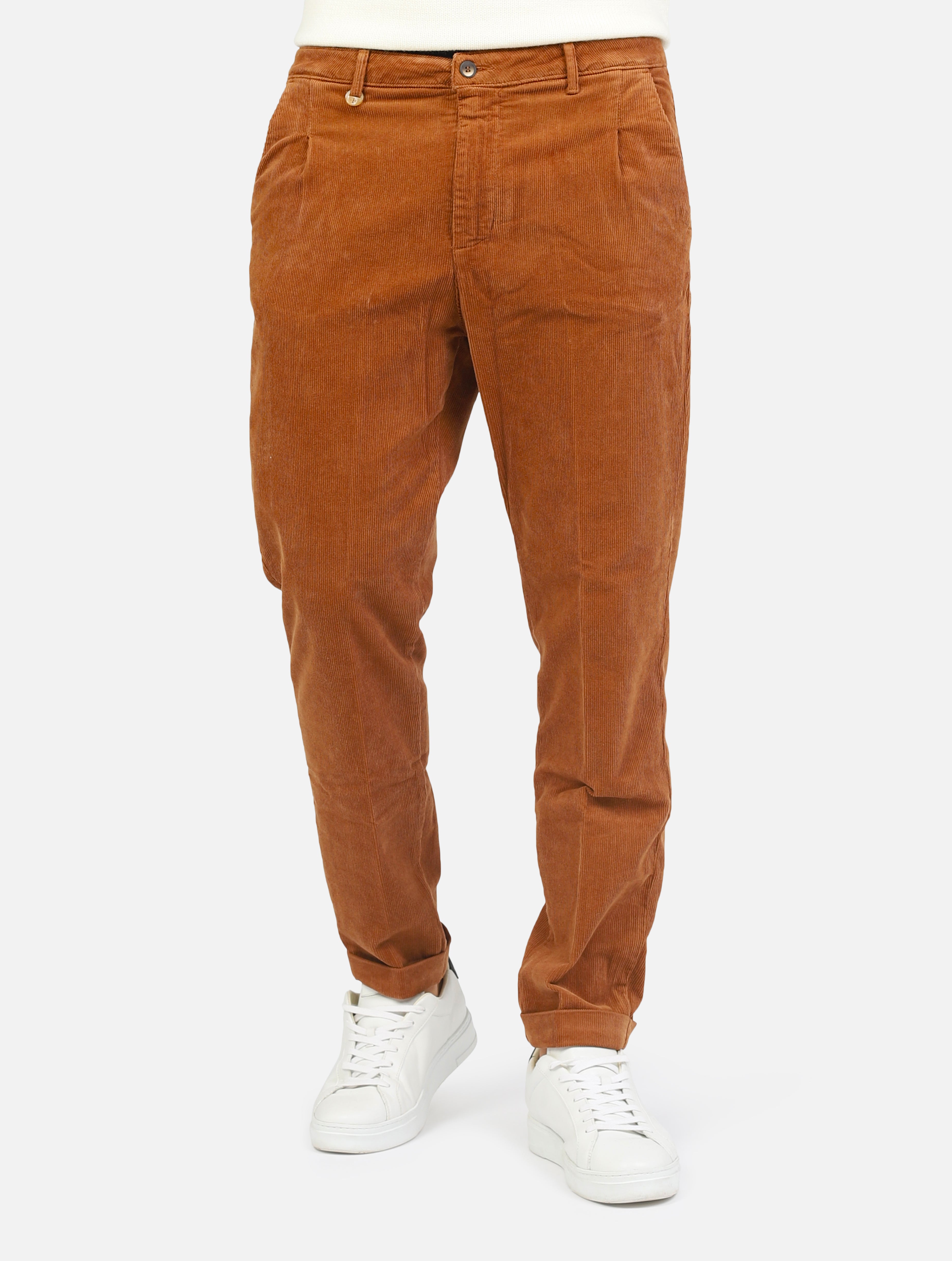 Pantalone classico in velluto con tasche a taglio cappuccino uomo 