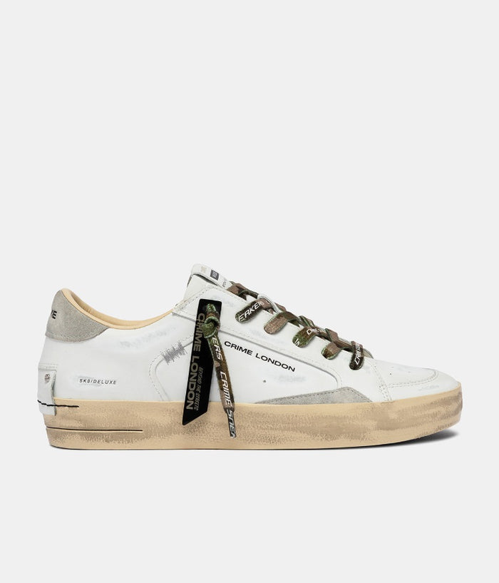 scarpa bassa in pelle con tallone in camoscio grigio
