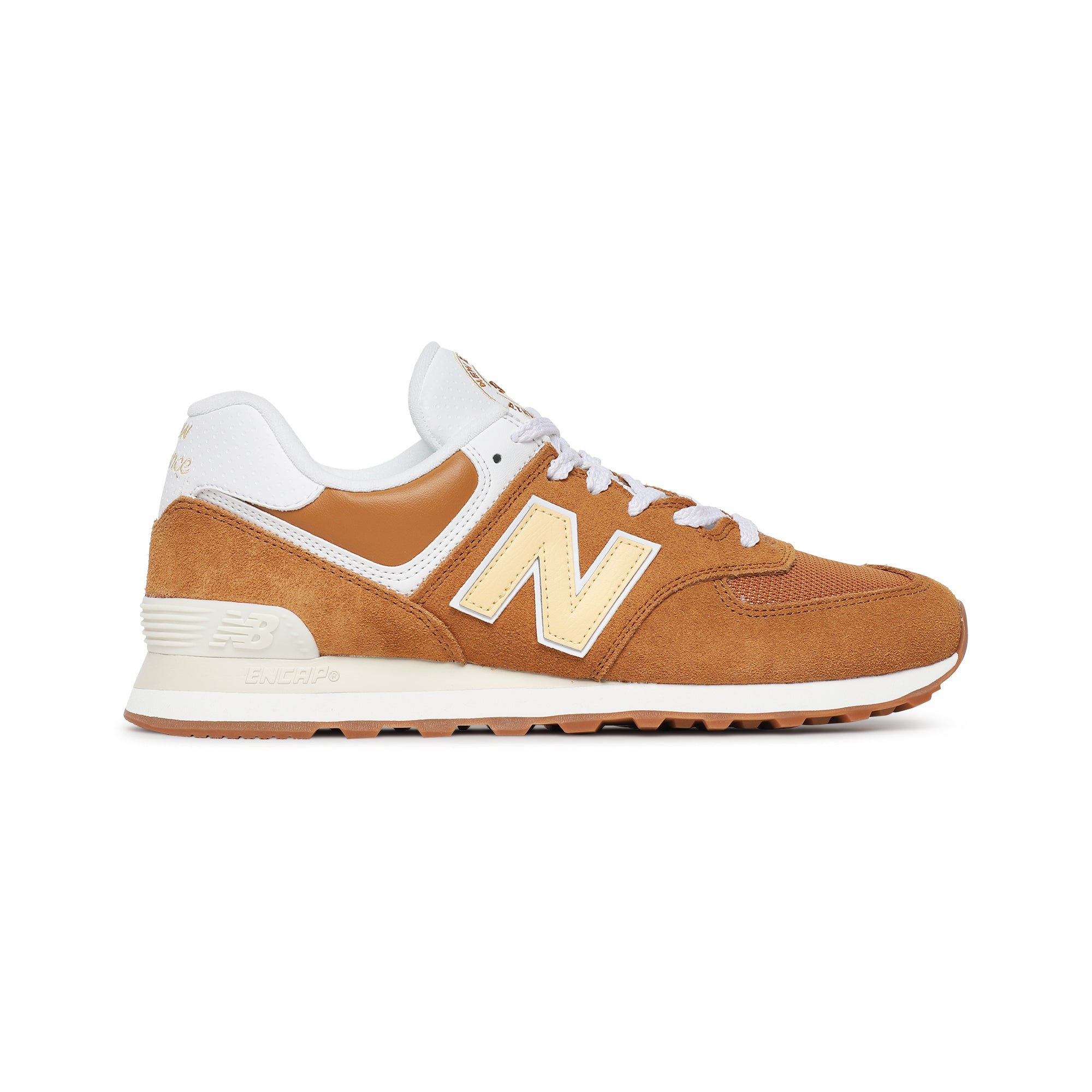 New balance sneaker color cammello con intersuola in eva ammortizzata in encap scamosciata con logo newbalance 574 athletics sulla linguetta e