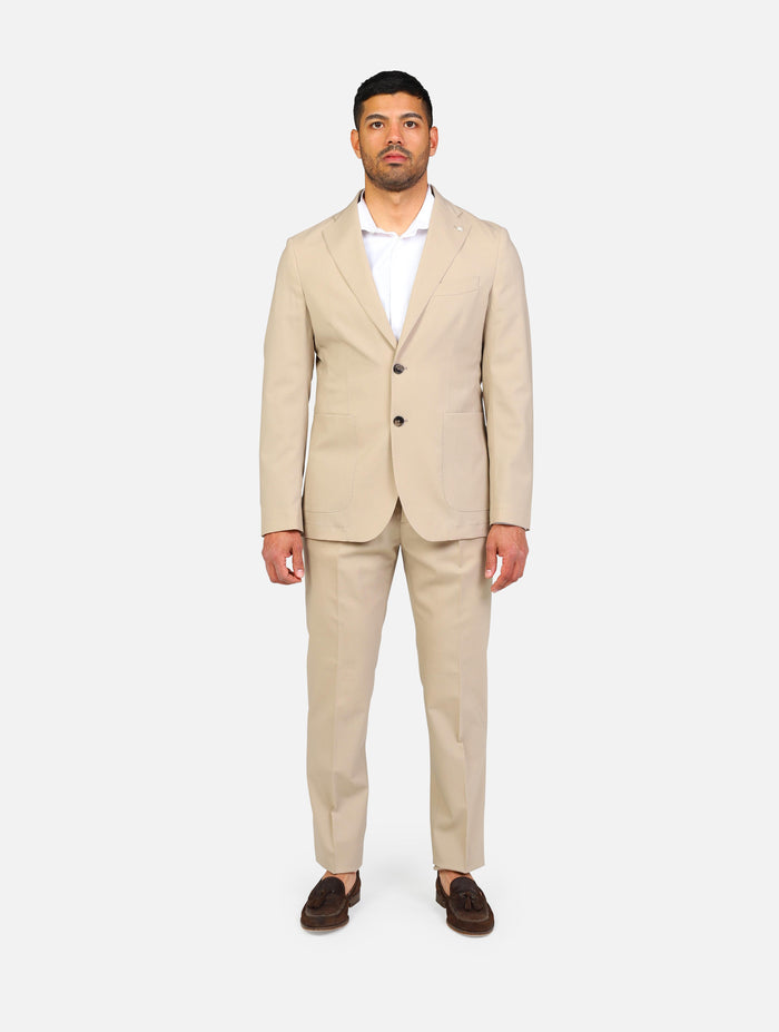 art. 3832a3728: abito con giacca monopetto a due bottoni, due tasche ed un taschino