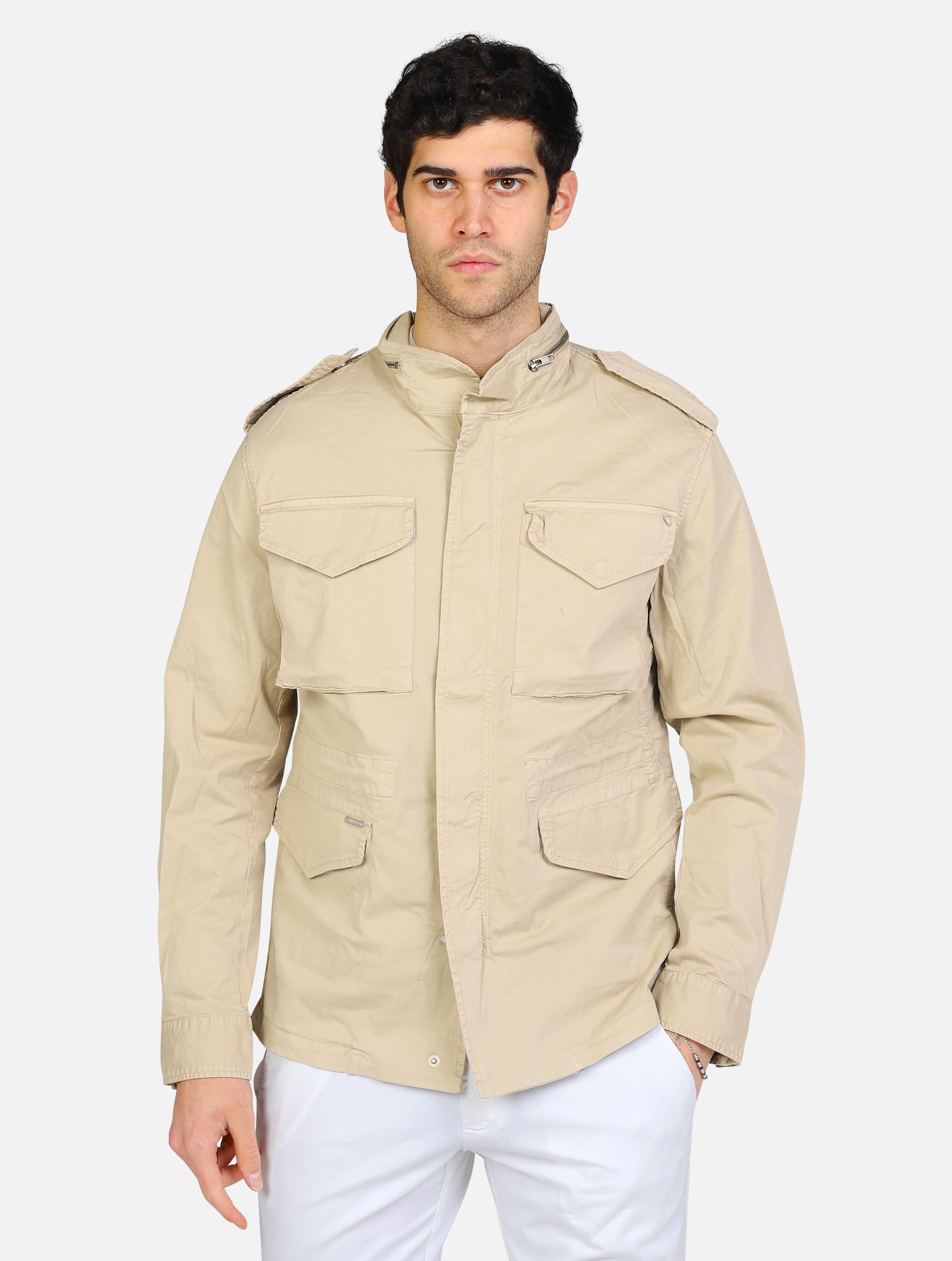 art. gl9693-s25: giubbotto regular fit, collo ad imbuto, vita regolabile, cappuccio a scomparsa e chiusura lampo