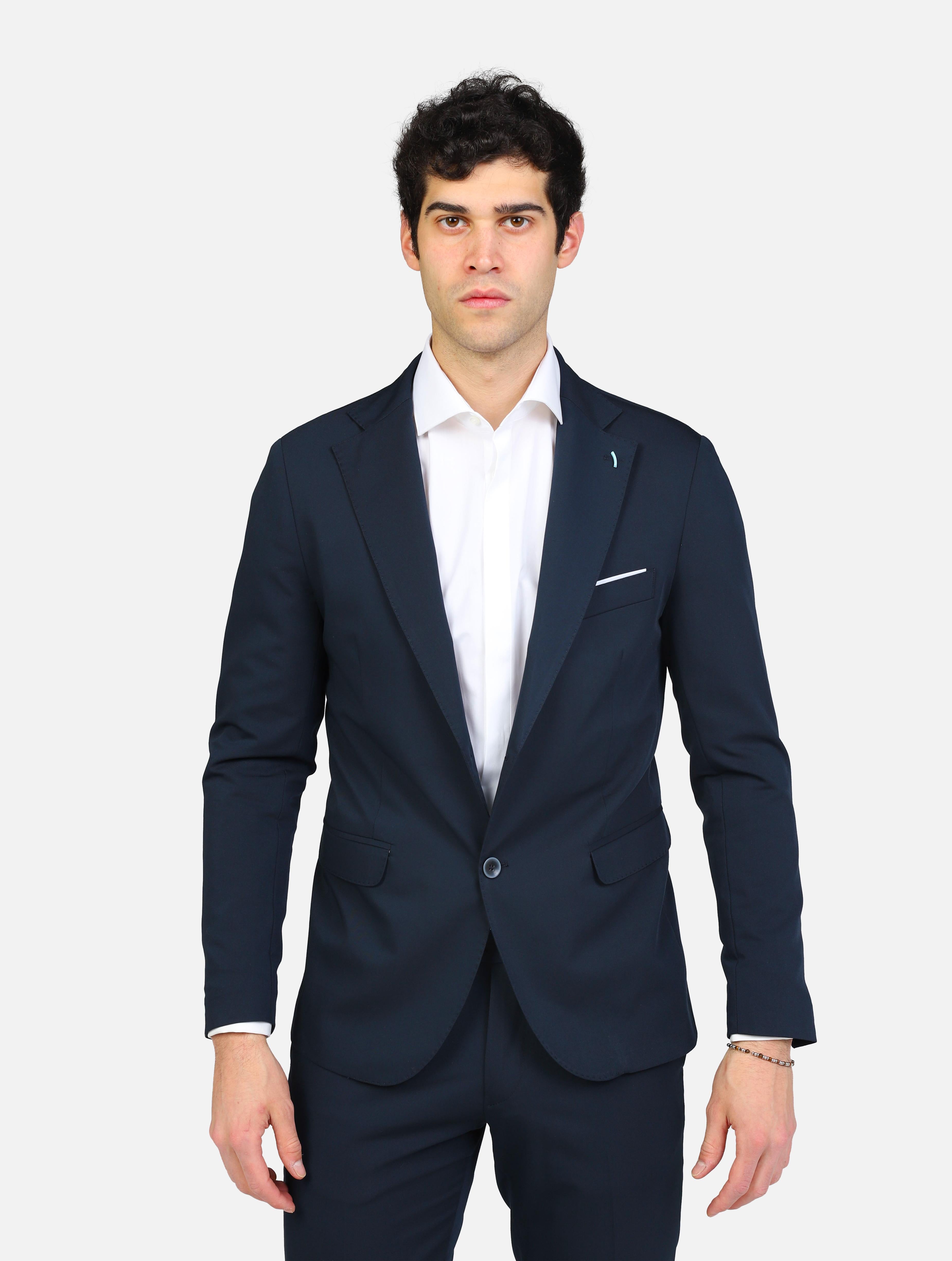 art. oc1s2s5a05: abito con giacca due bottoni tasche filetto