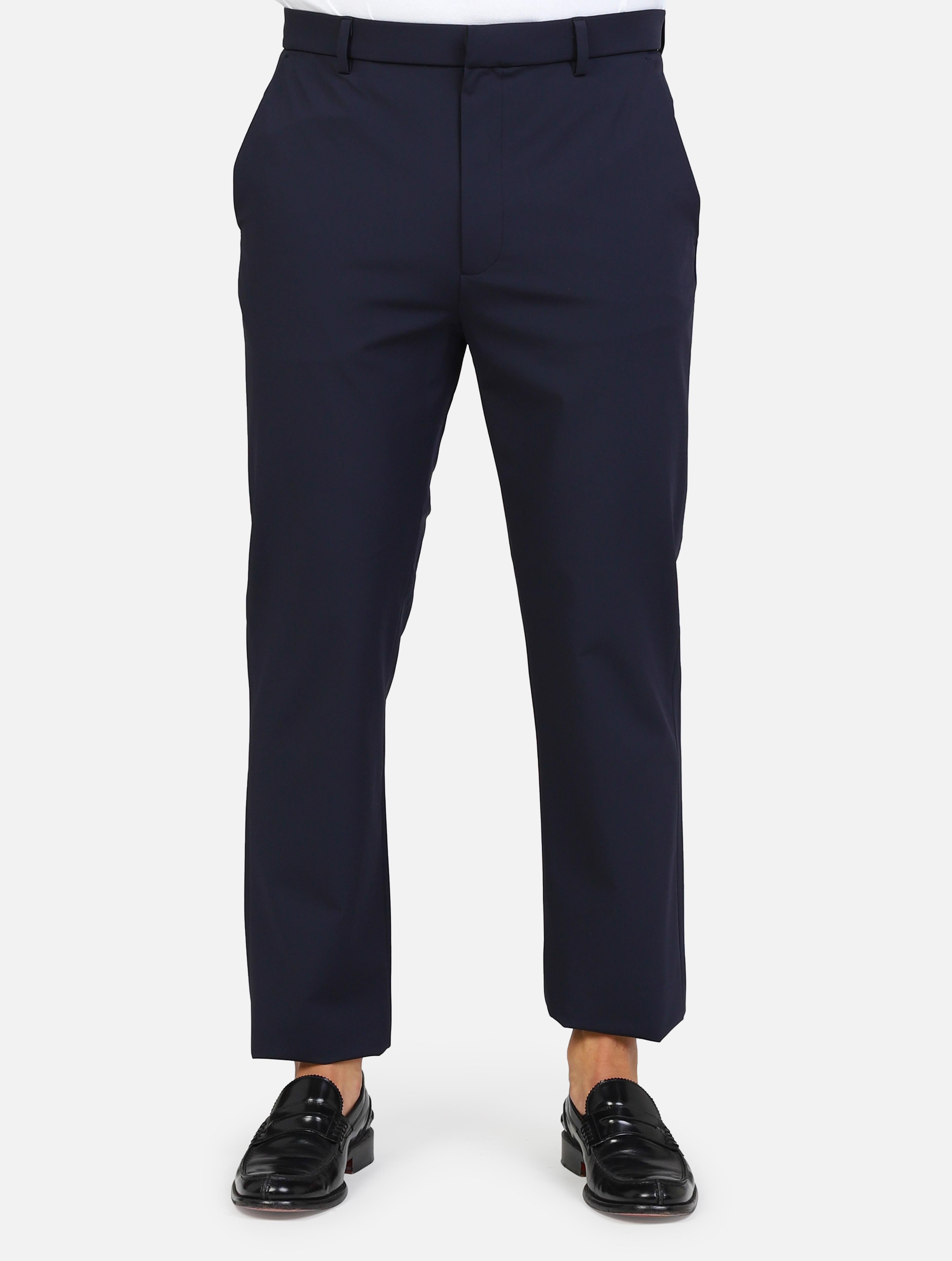 art. pa-mate tech-ss25: pantalone traspirante, leggero e confortevole, con chiusura zip e tasche a taglio