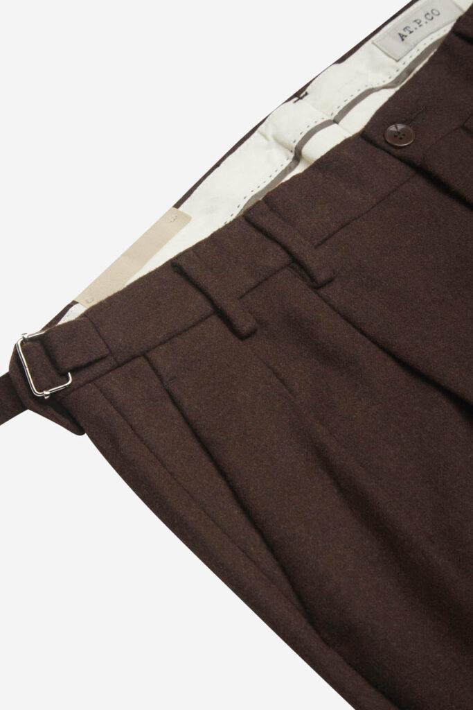 pantalone tasche a taglio