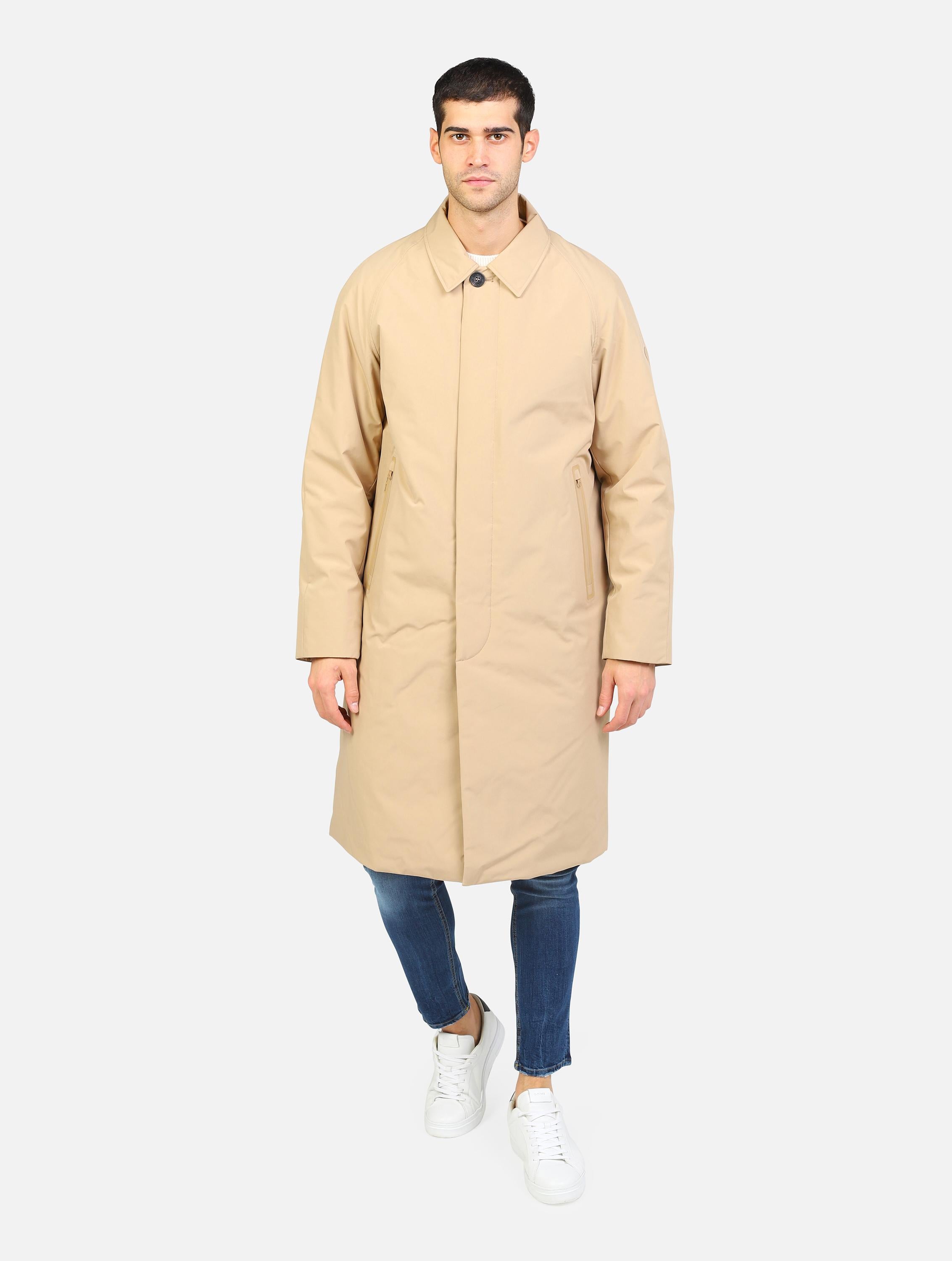 cappotto impermeabile lungo con chiusura a bottoni