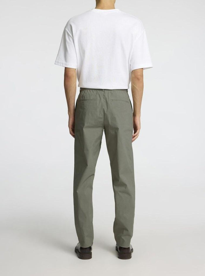 art. 16094570: pantalone regular tapered leroy flex con tasche a taglio