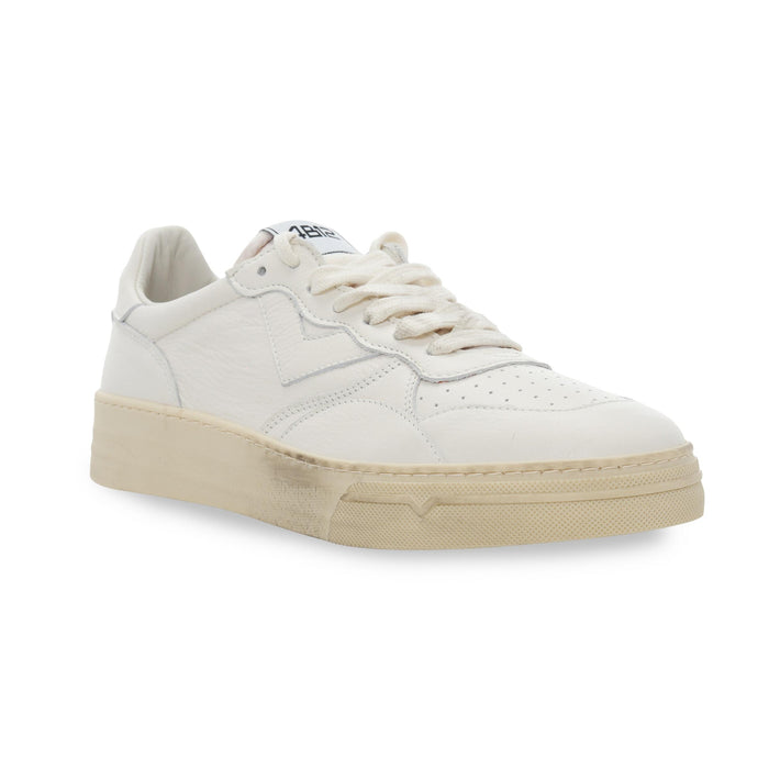 Il marchio 4B12 offre una nuova interpretazione della classica sneaker.