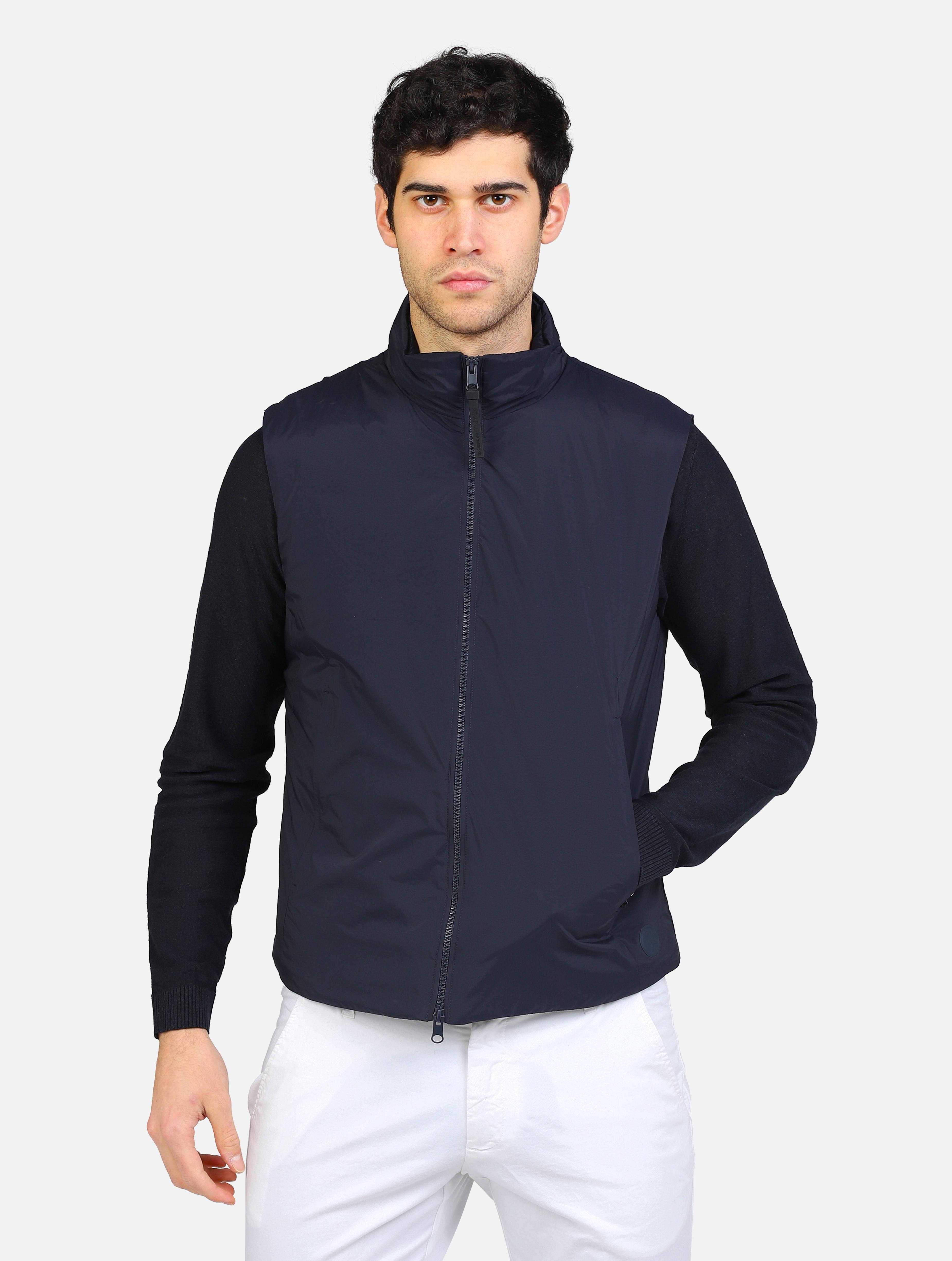 art. nobu pm808: giacchetto smanicato con chiusura a cerniera e tasche a taglio con chiusura a cerniera a scomparsa