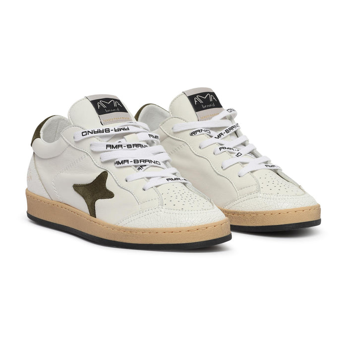 sneakers in pelle e camoscio con logo