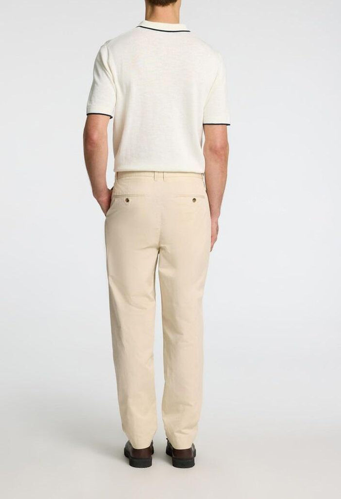 art. 16093636: pantalone relaxed cropped fit con vita normale, vestibilità morbida, tasche a taglio