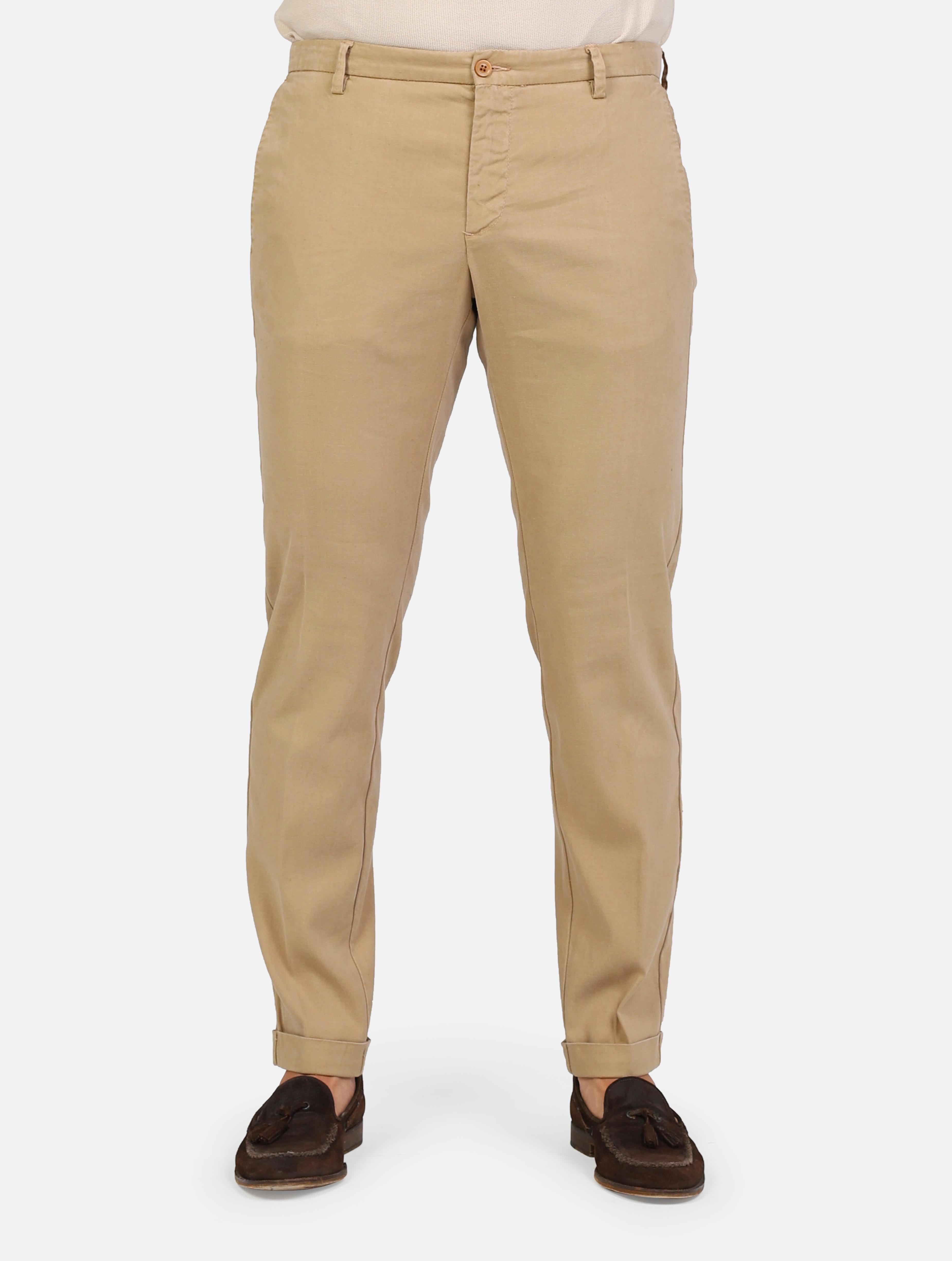 art. a301sasa45tc123/tb: pantalone chino slim fit con chiusura frontale con cerniera e bottone, tasche anteriori e posteriori a filetto