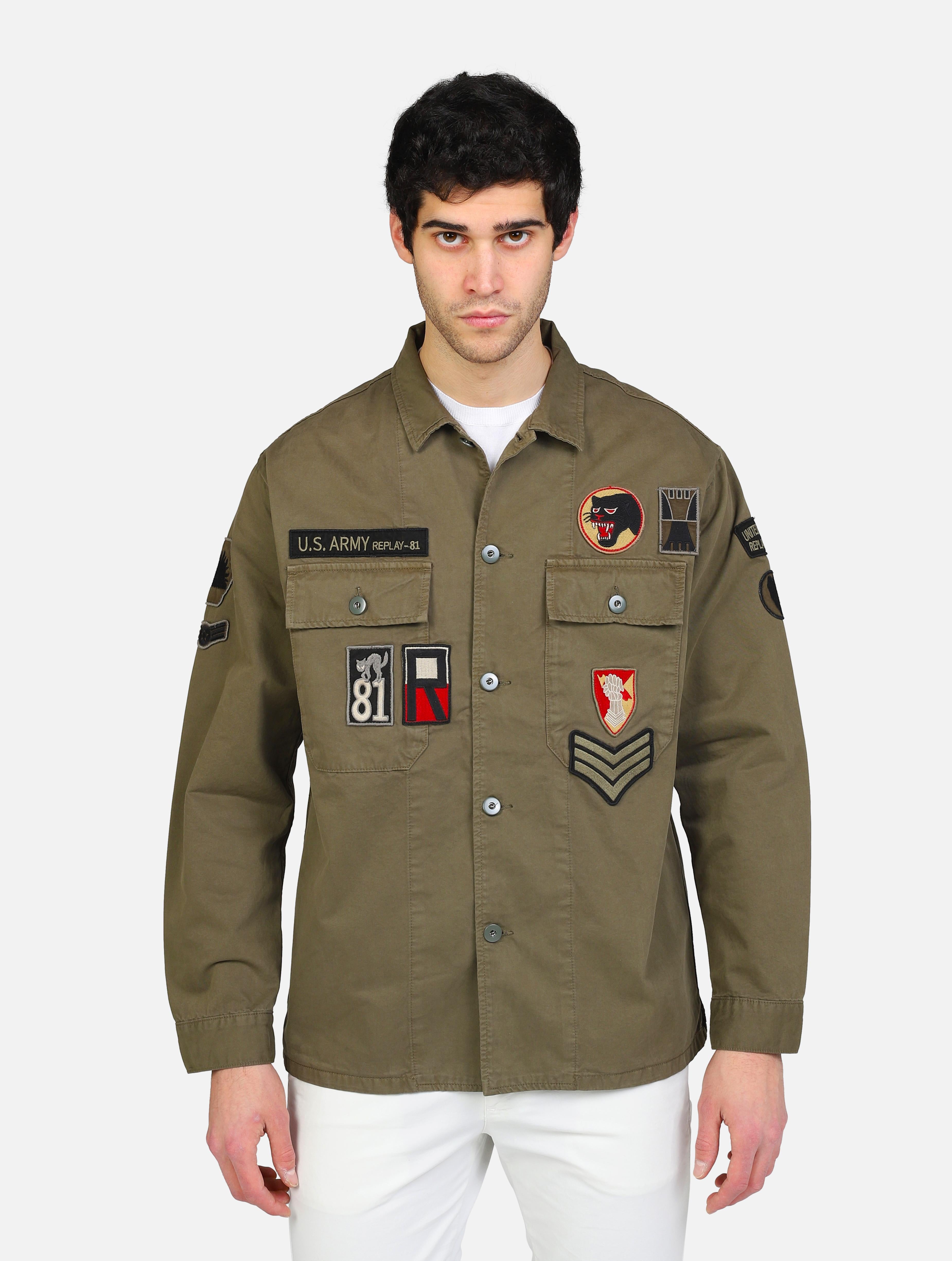 Art m8445a: giubbotto con patch, chiusura a bottoni e tasche anteriori grandi con chiusura a bottoni verde uomo 