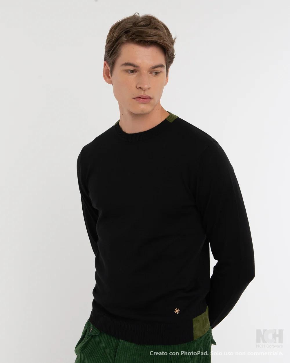 maglia girocollo rifinitura collo bicolore