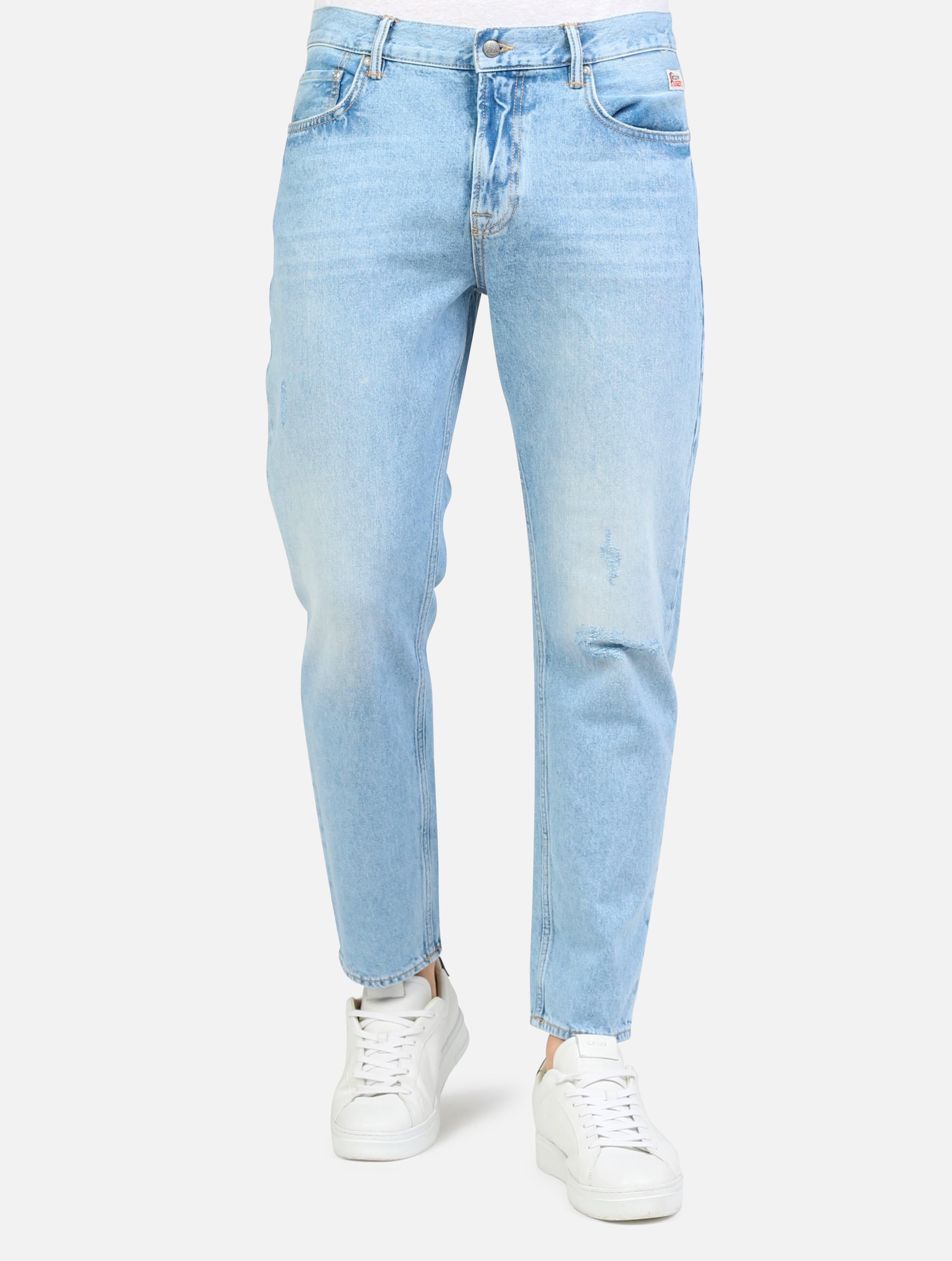 art. rsc002d6862923: jeans vita media, salpa sul retro, chiusura con bottone logato e zip, due tasche sul fronte e due tasche sul retro logate. carrot fit