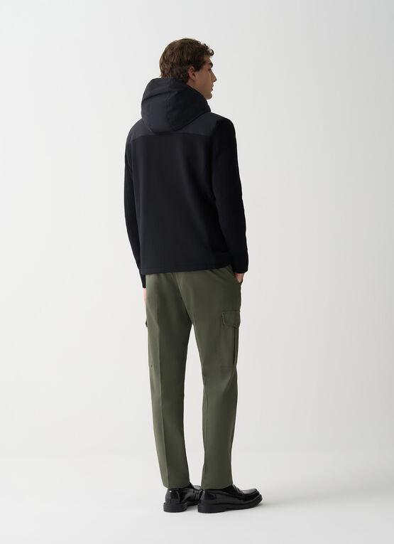 giacchetto con cappuccio e maniche in maglia