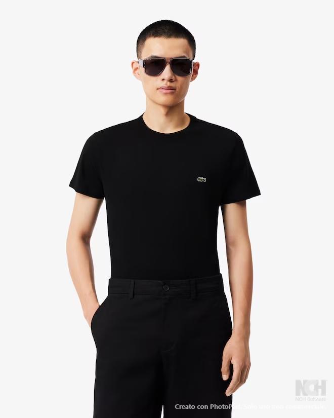 T-shirt con logo lacoste realizzata in cotone di alta qualità, coltivato in perù, particolarmente fine, leggero, resistente e con una leggera lucent nero uomo 