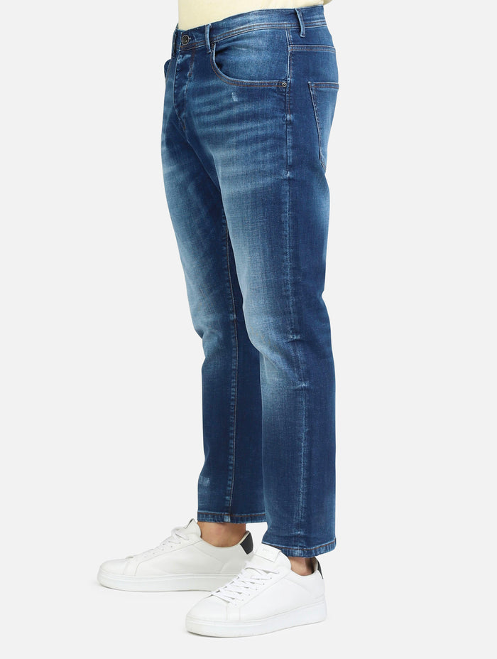 art. oe1s2s5d03: jeans slim fit jimmy con piccole abrasioni