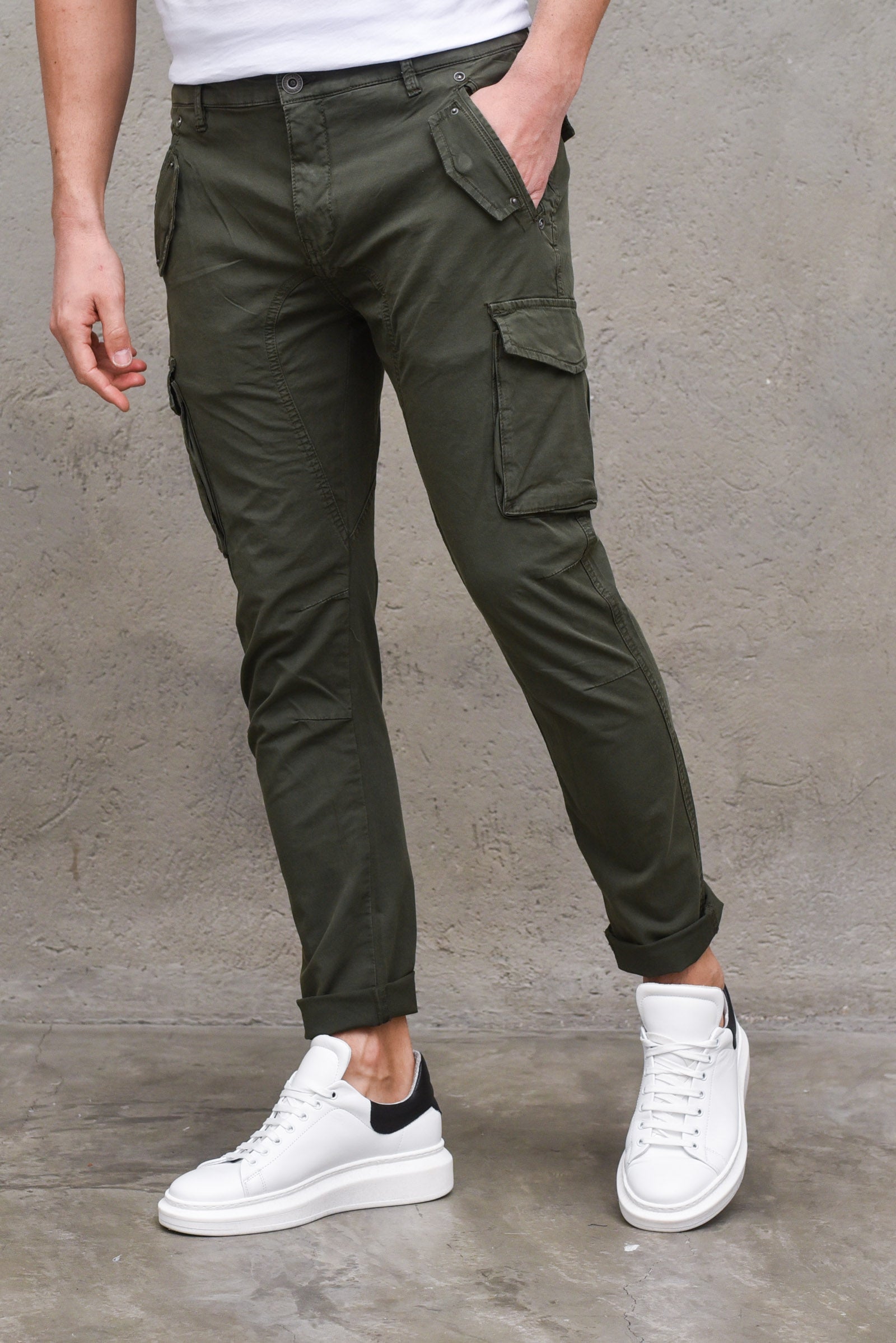 Military  cargo pants for men  green man  - 4