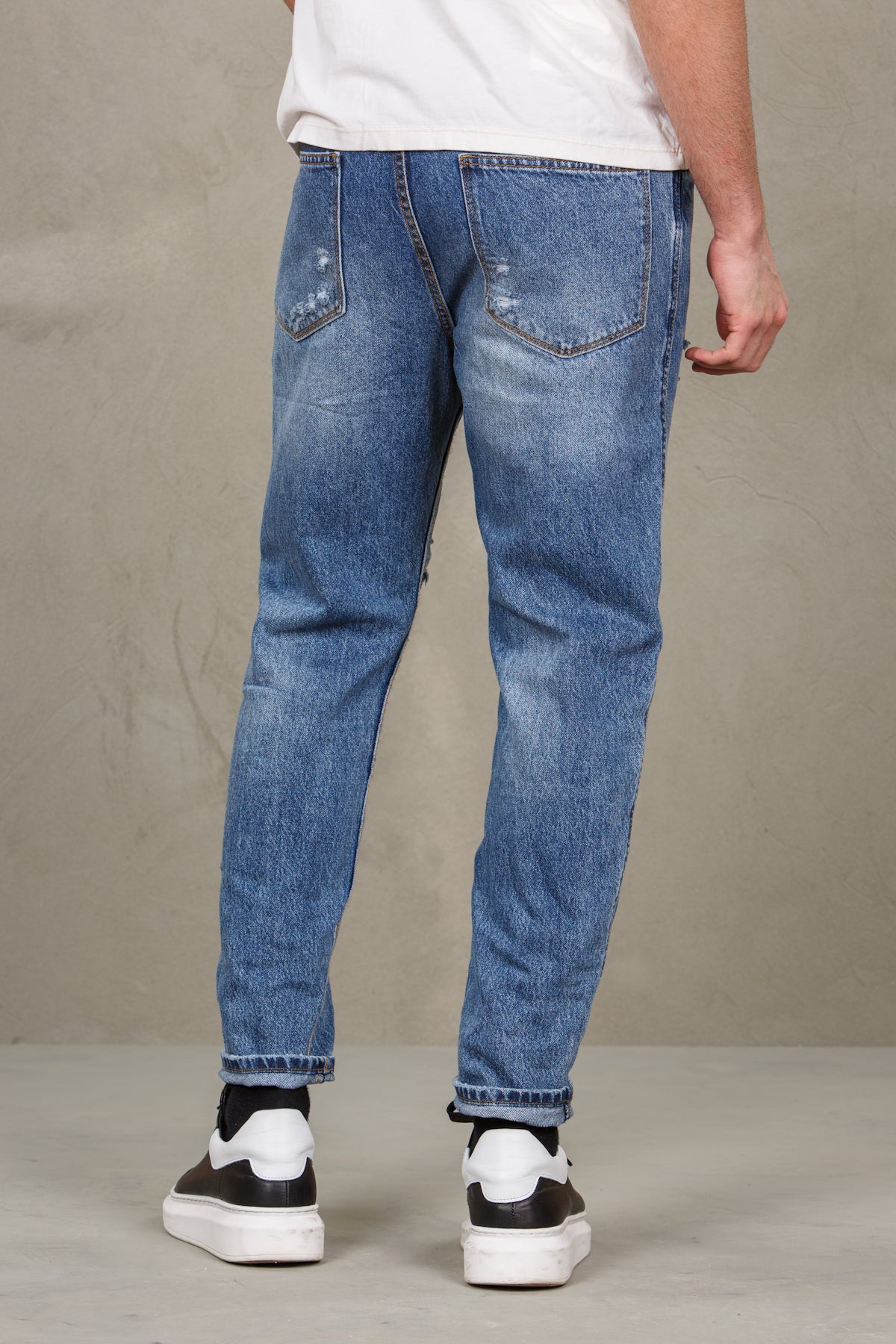 Pantalone jeans   con strappetti,  denim uomo  - 4