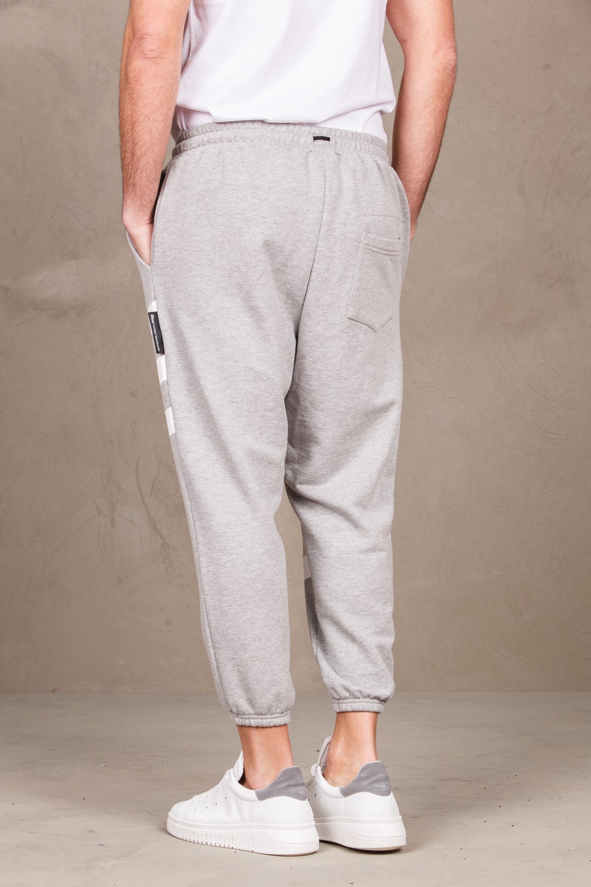 Sweatpants with maxi logo -  grigio man  - 4